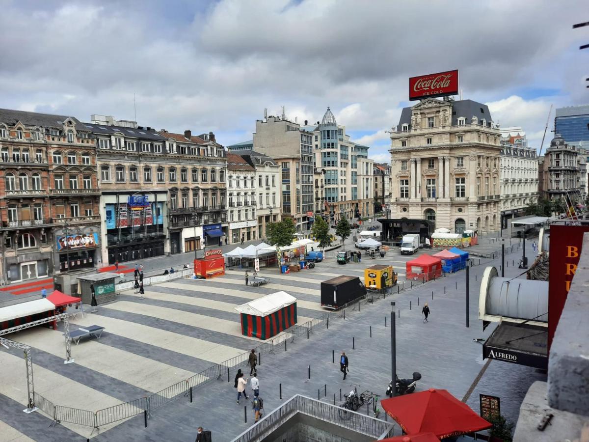 Central And Cozy In Brussel Bagian luar foto