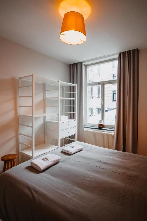 Central And Cozy In Brussel Bagian luar foto